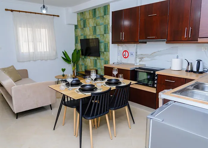Emi\'S House